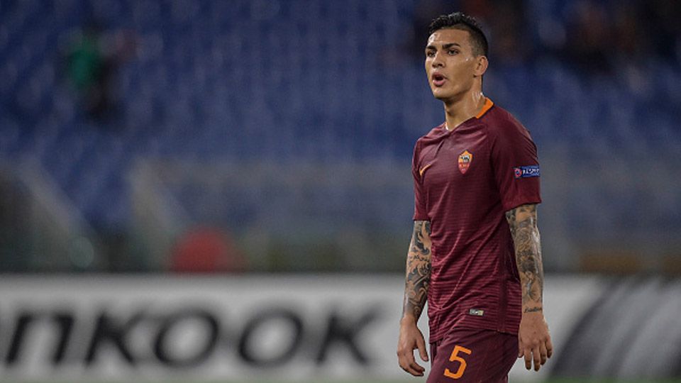 Gelandang milik Paris Saint-Germain, Leandro Paredes masuk dalam daftar belanja Inter Milan di bursa transfer musim panas 2022. Copyright: © Luciano Rossi/AS Roma via Getty Images